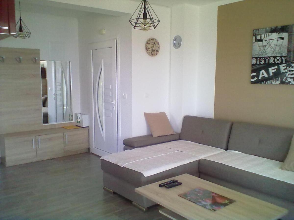 شقة Apartman Mihalj Zadar-Rtina Miletici المظهر الخارجي الصورة